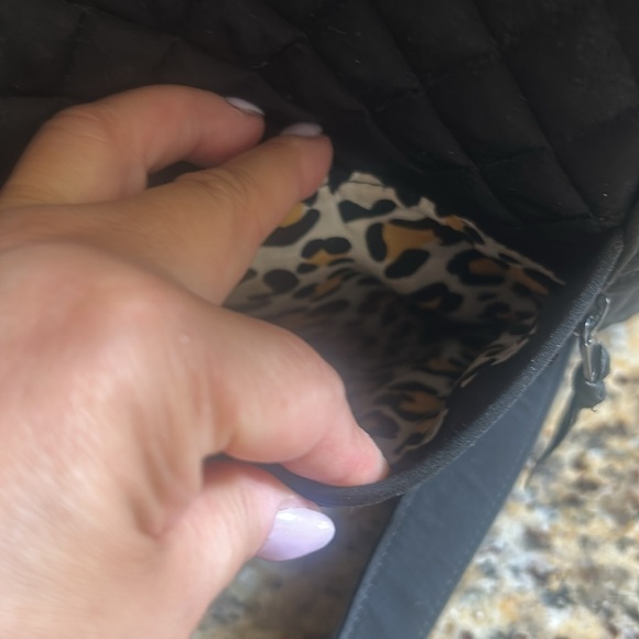 Vera Bradley Black Quilted Crossbody Bag - Picture 5 of 6